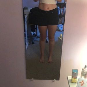 Midi black American Eagle shorts